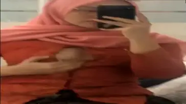 Bokep Indo ABG Jilbab Pink Colmek