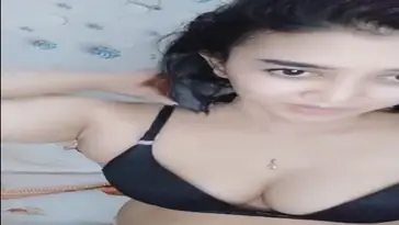 Kak Amel Rambut Pendek VCS Ngangkang Colmek